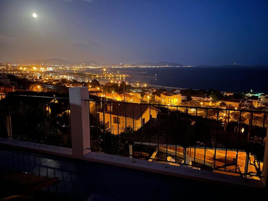 Superbe Terrasse Avec Vue Panoramique Sur La Mer Marseille Kültér fotó