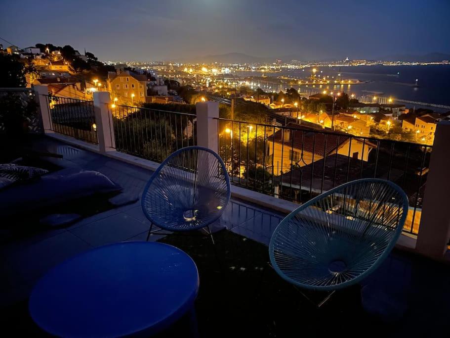 Superbe Terrasse Avec Vue Panoramique Sur La Mer Marseille Kültér fotó